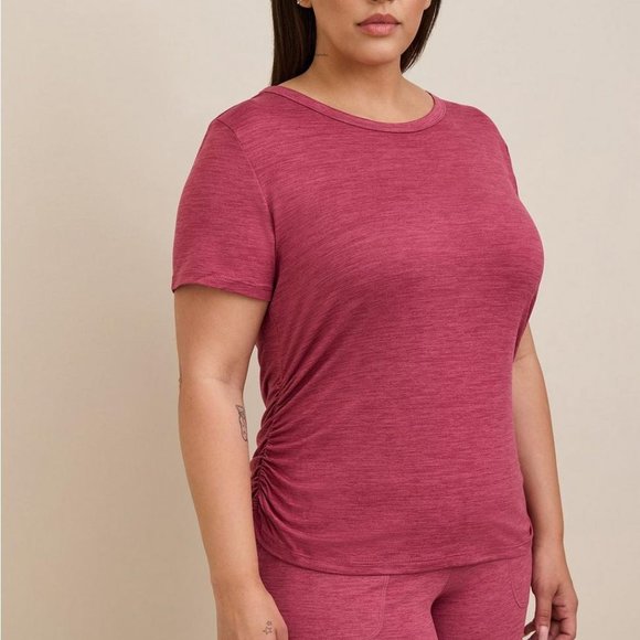 TORRID:BNWT, Soft Performance Jersey Short Sleeve Active Tee, Size:1, Dusty Rose - Picture 2 of 15